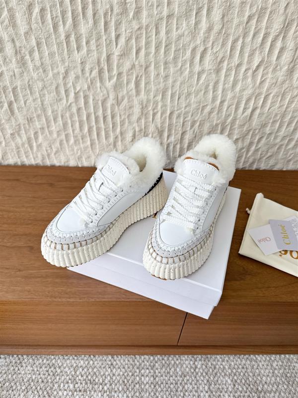 2025112815381544 390